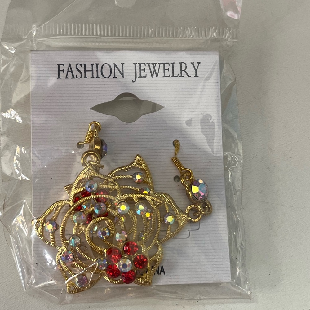 Gold Floral Fashion Jewelry Earrings